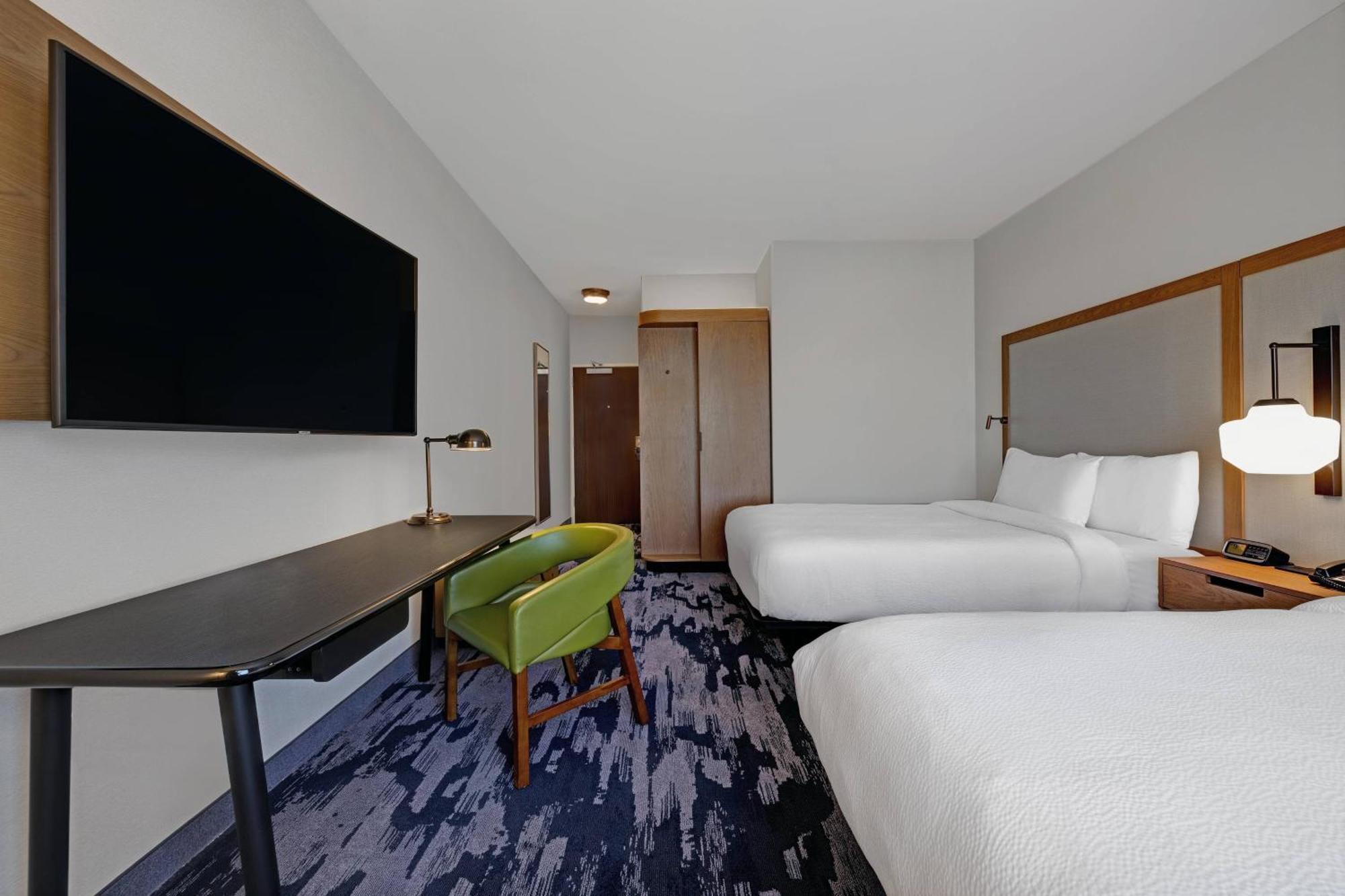 Fairfield Inn & Suites By Marriott Milwaukee Брукфилд Экстерьер фото