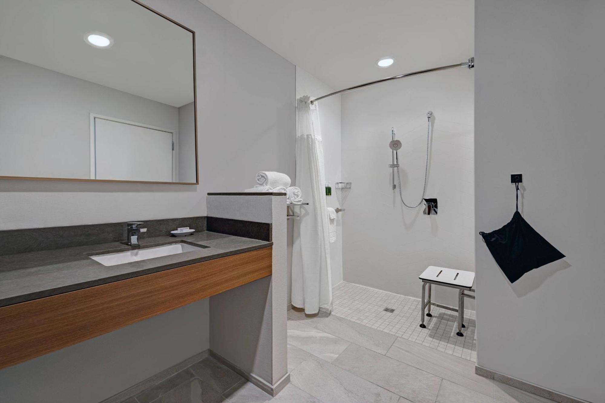 Fairfield Inn & Suites By Marriott Milwaukee Брукфилд Экстерьер фото