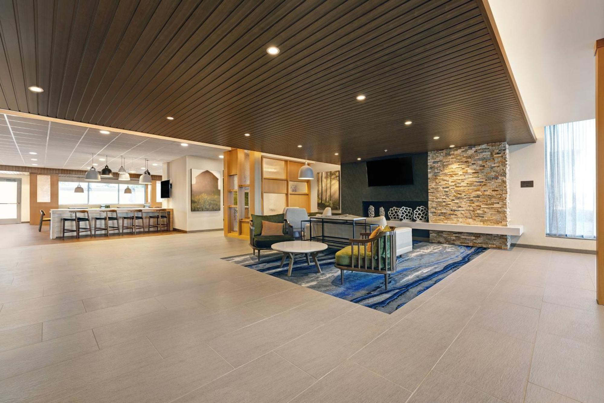 Fairfield Inn & Suites By Marriott Milwaukee Брукфилд Экстерьер фото